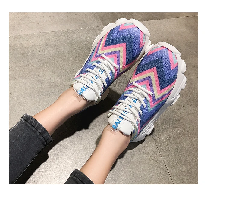Для женщин кроссовки цвет вразлёт, плетение Сникеры на воздушной подушке Студенческая женская обувь; туфли с подошвой из вулканизированной резины Повседневная обувь на платформе обувь A25-139