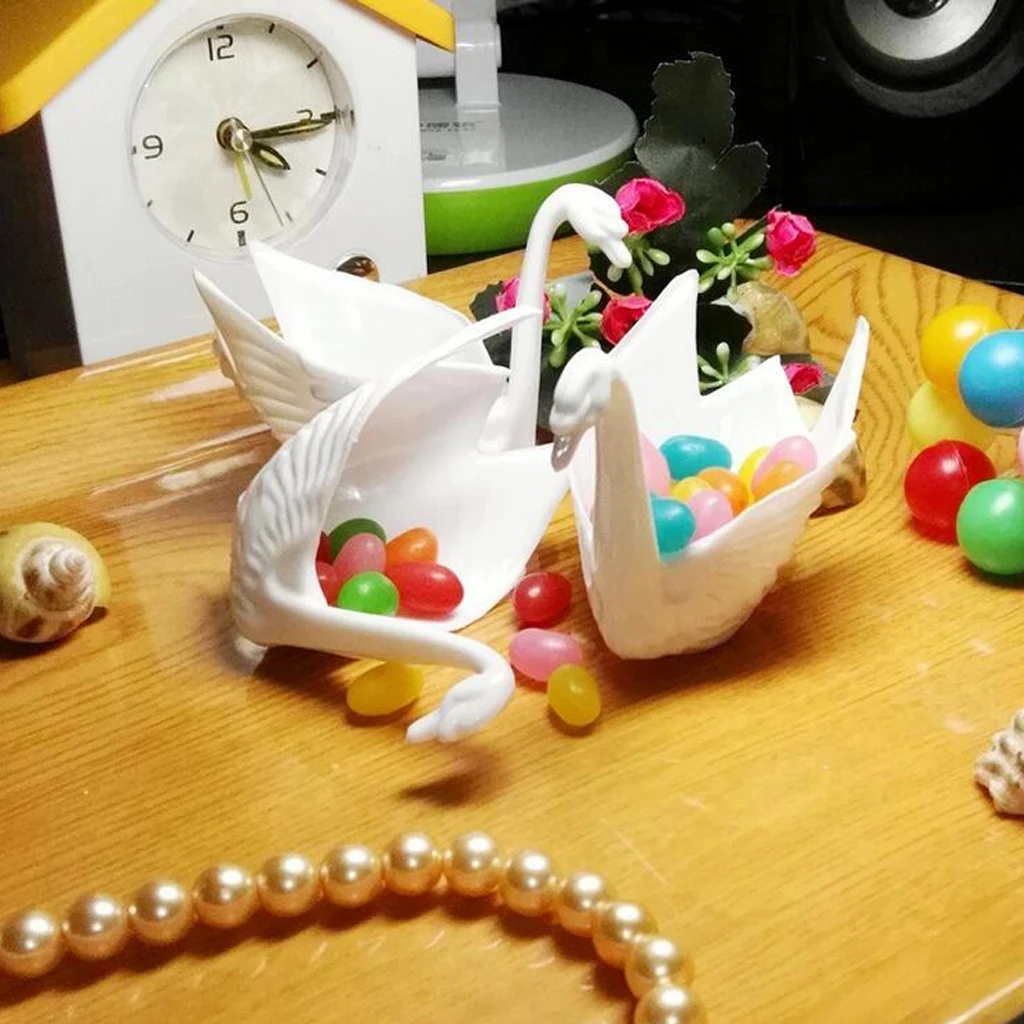 12 Pieces European Romantic Swan Wedding Favors Gift Box Candy Boxes Celebration