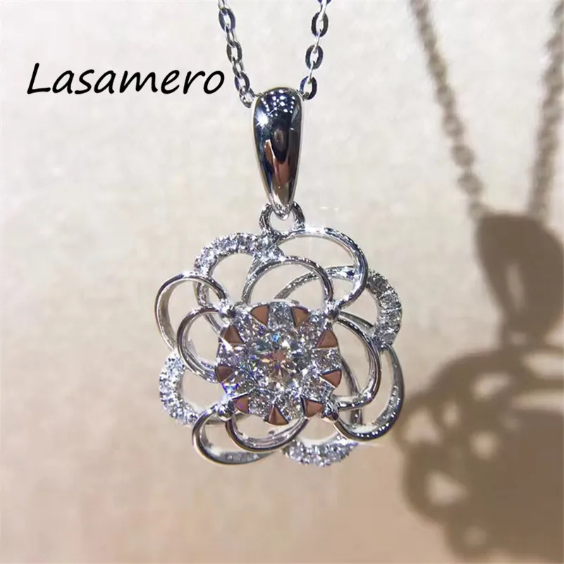 

LASAMERO Romantic 0.127 CT 18k Gold Natural Diamond Round Cut Center Pave Set Pendant Necklace