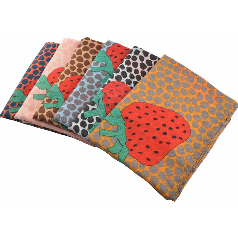 Echarpe feminino,polka dot cotton beach scarf wrap,strawberry print scarf shawl,Muslim hijab,foulard femme,bohemian stole - Цвет: mixed colors