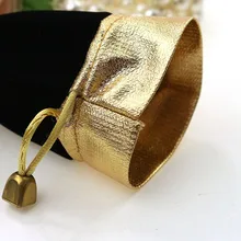 7*9 см 30 шт. Пномпень черный ювелирные изделия бархатной сумки для упаковки подарков ручной DIY женщины Jewellery сумки фланель мешок шнурок