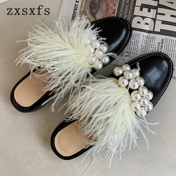 

New Fashion Feather Shoes Black Leather Flat Beading Sandals For Woman!