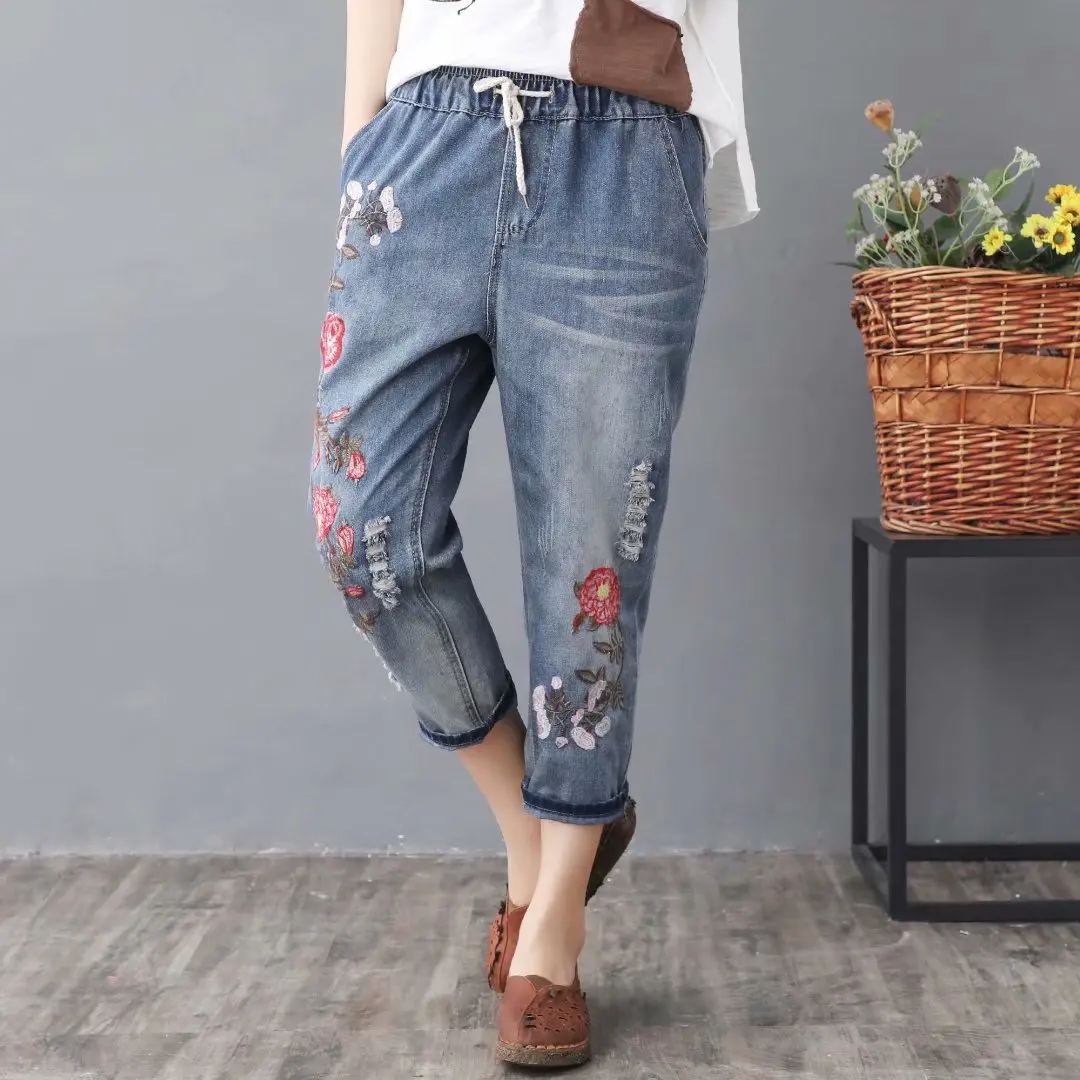 Ladies Loose Embroidered Flower Mom Jeans Woman 2018 Summer Female Boyfriend Jeans for Women Clothes Denim Pants Jeans