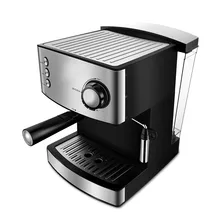 Эспрессо использует коммерчески доступный полностью-полуавтоматический паровой пивоваренный кофе эспрессо кофеварка