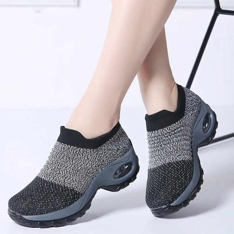 

2019 Spring women sneakers shoes flat slip on platform sneakers for women black breathable mesh sock sneakers shoes Yasilaiya