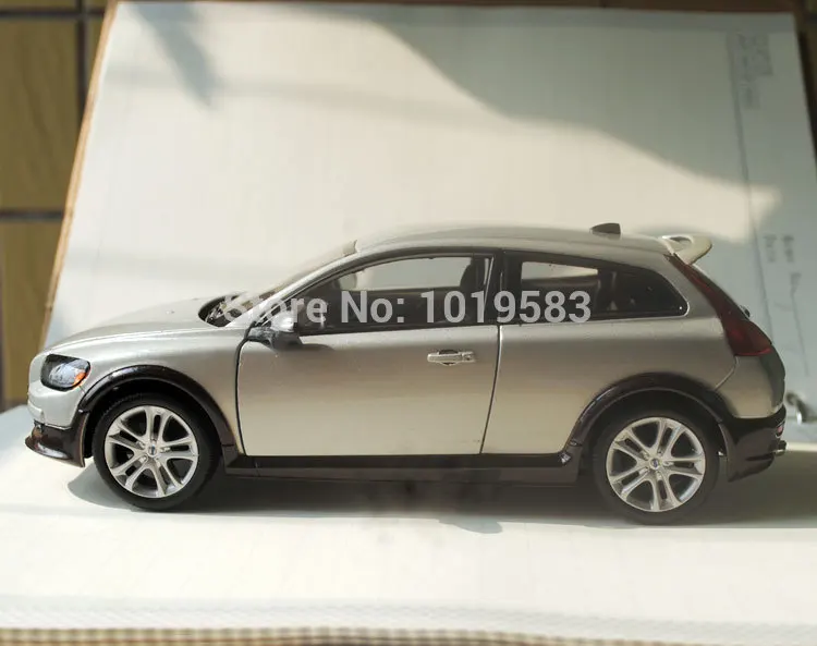 WELLY 1/24 масштаб VOLVO C30 литая под давлением металлическая модель автомобиля игрушка для коллекции, подарков, детей, украшения