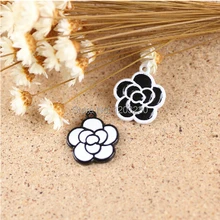 New Arrived Alloy Drop Oil Rose Flowers Shape Jewelry Decoration Charms 50pcs/lot Mix Simple Black&white Metal Floating Locket