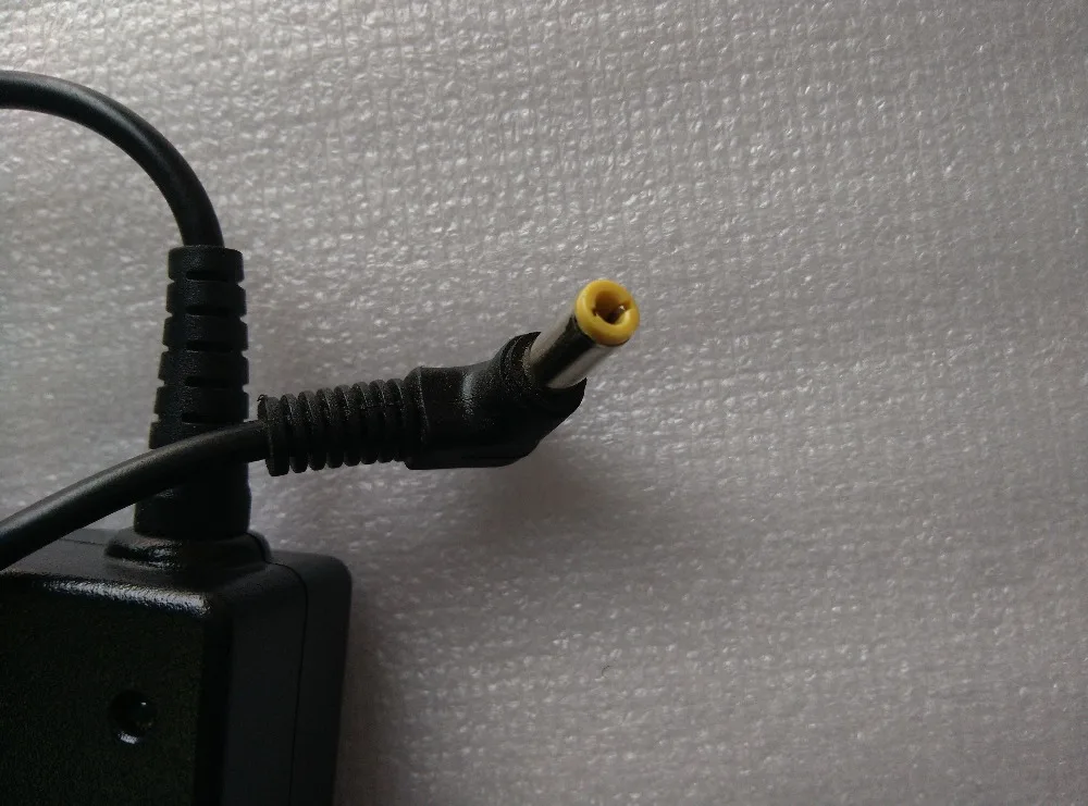 19V1.58A-3