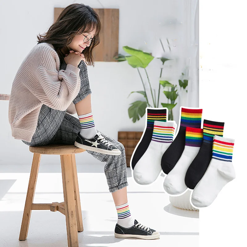 Новые модные хлопковые разноцветные женские носки, милые яркие носки контрастного цвета, осенне-зимние цветные носки в полоску