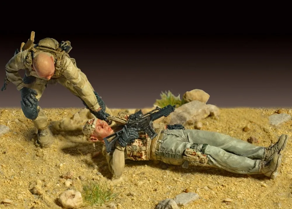 

1/35 Scale Assembly Resin Figure kit U.S Rescue partner NO BASE