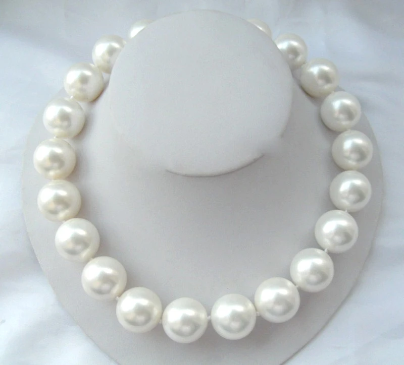 

Beautiful 18" 20mm bright white perfect round south sea shell pearl necklace AAA style Fine Noble real Natural free shipping