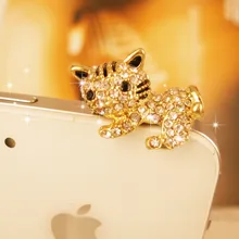 Милый лежат Kitty Длинный инструмент для прикрепления алмазов противопыльная заглушка для Iphone6 6s для samsung S6 для Xiaomi и все 3,5 мм разъем для наушников