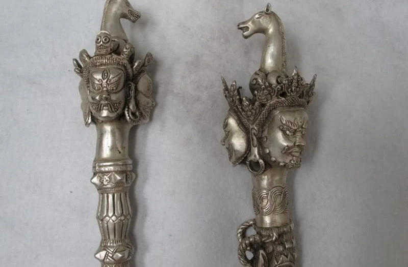 

China Tibet Buddhism White Copper Silver Hayagriva Buddha Phurpa Dagger Pair