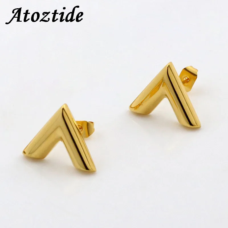 

Atoztide Brand Stainless Steel Letter V Stud Earrings For Women Gold Silver Color Piercing Initial Name V Boucle d'oreille Party