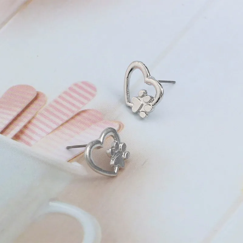 Minimalist-Hollow-Heart-Stud-Earrings-For-Women-Gold-Silver-Pet-Dog-Paw-Footprint-Earings-Cute-Animal (3)