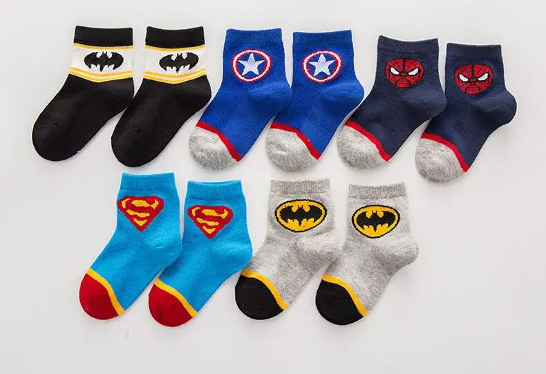 

Celveroso 2019 Spring/summer New Avengers Marvel Comic Socks Batman Superman Socks Cartoon Ship Socks 5 Pairs/bag