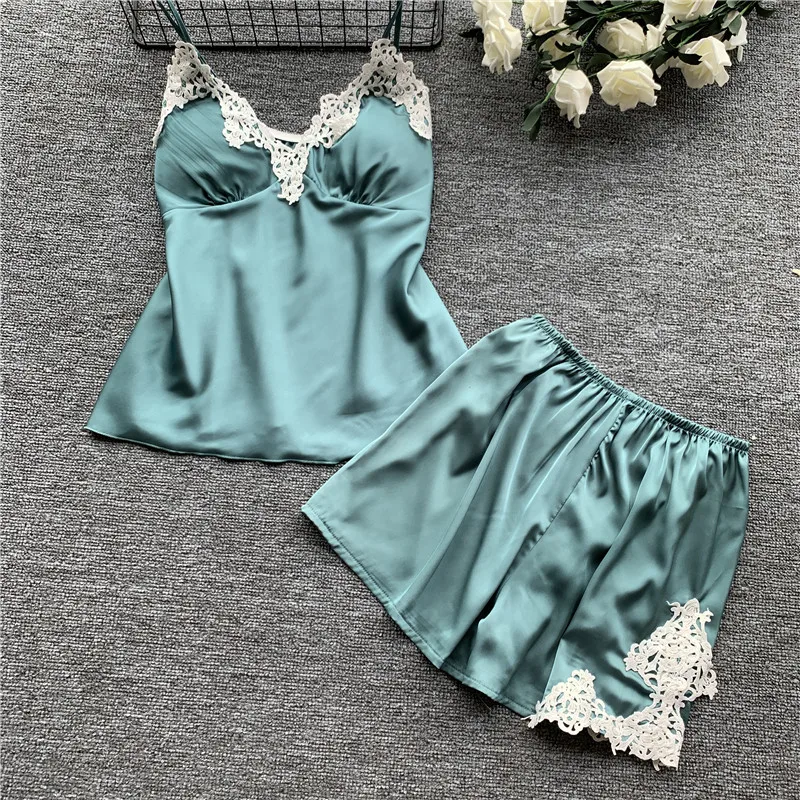 10586901321_2043651032