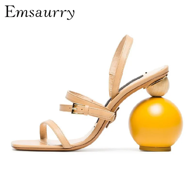 

Novelty Asymmetric Building Blocks Heel Gladiator Sandals Women Round Ball Heel Fashion Runway Sandalias Mujer