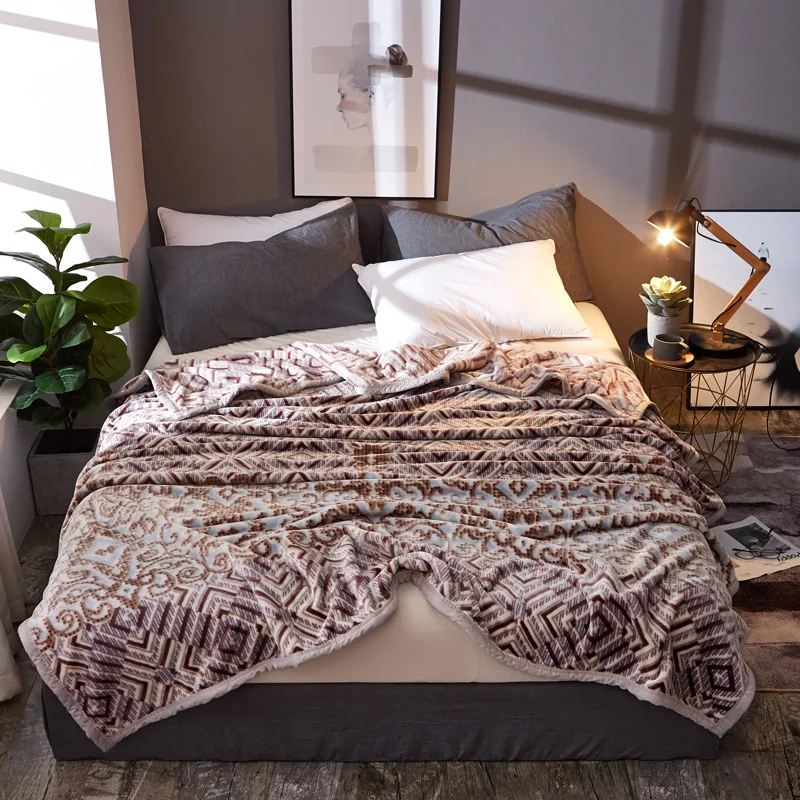 

Fashion Stripe Pattern Thick Soft Warm Blanket Coral Sherpa Blankets Travel Sofa Fleece Blankets For Bed Soft Fluffy Cobertor