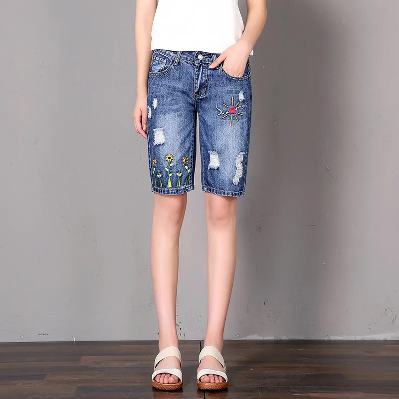 Тонкие джинсовые шорты размера плюс с вышивкой, женские рваные джинсы с дырками, женские пляжные летние шорты капри, джинсовые короткие штаны для женщин C4462 - Цвет: dark blue