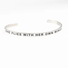 Она летает со своими крыльями браслет из нержавеющей стали 4 мм ширина женщины мужчины браслет с мантрой для самостоятельных девушек