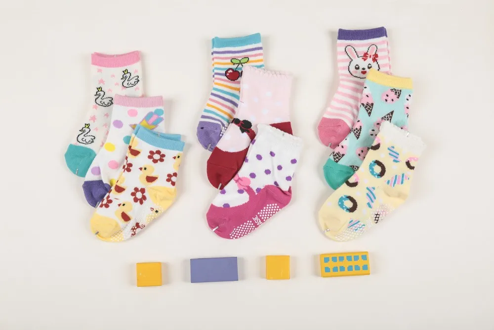 12 пар/лот,, новинка года, милые носки для малышей, детские Нескользящие носки-тапочки с рисунком для мальчиков, От 1 до 3 лет носки для мальчиков, ctws0009