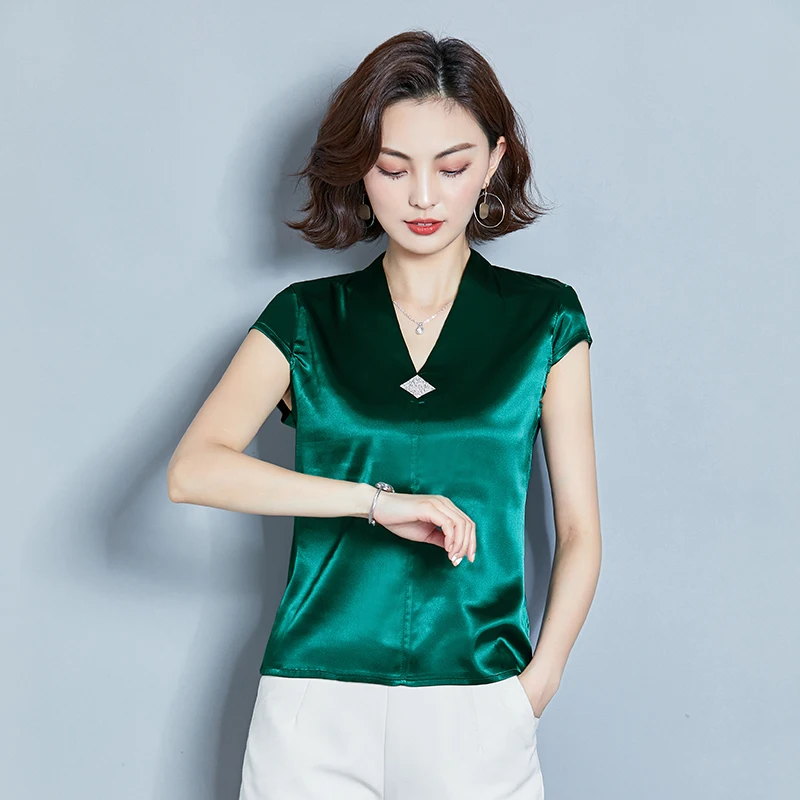 Korean Fashion Silk Women Blouses Satin V-Neck Sleeveless Red Women Shirts Plus Size XXXL Womens Tops and Blouses - 33018248391