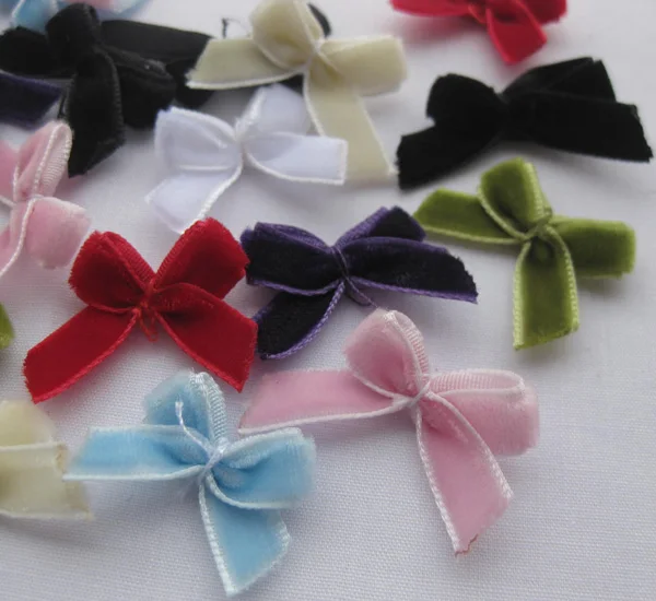 

20pcs Lots Velvet Ribbon Flowers Bows Rose Sewing Craft Appliques