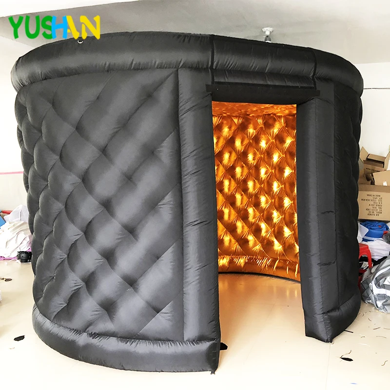 Gold Oval Photo booth 01