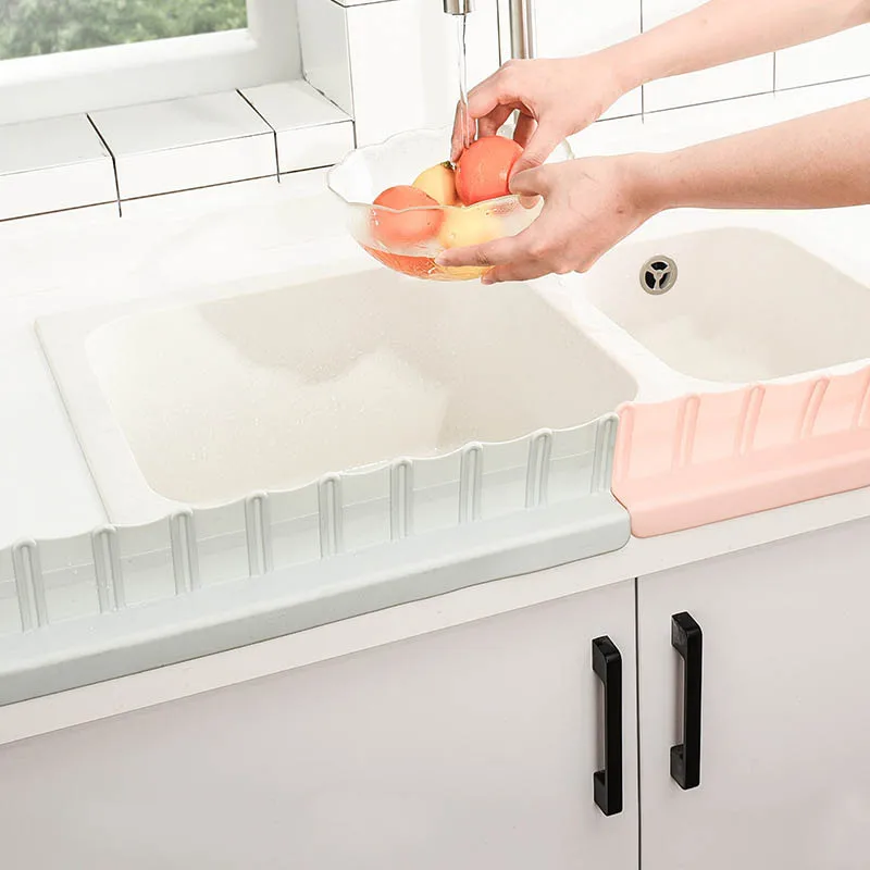 

1 PC Wash Basin Baffle Water Baffle Plate Kitchen Gadgets TPR Material Waterproof Flaps Suction Cup Sink Water Splash Guard
