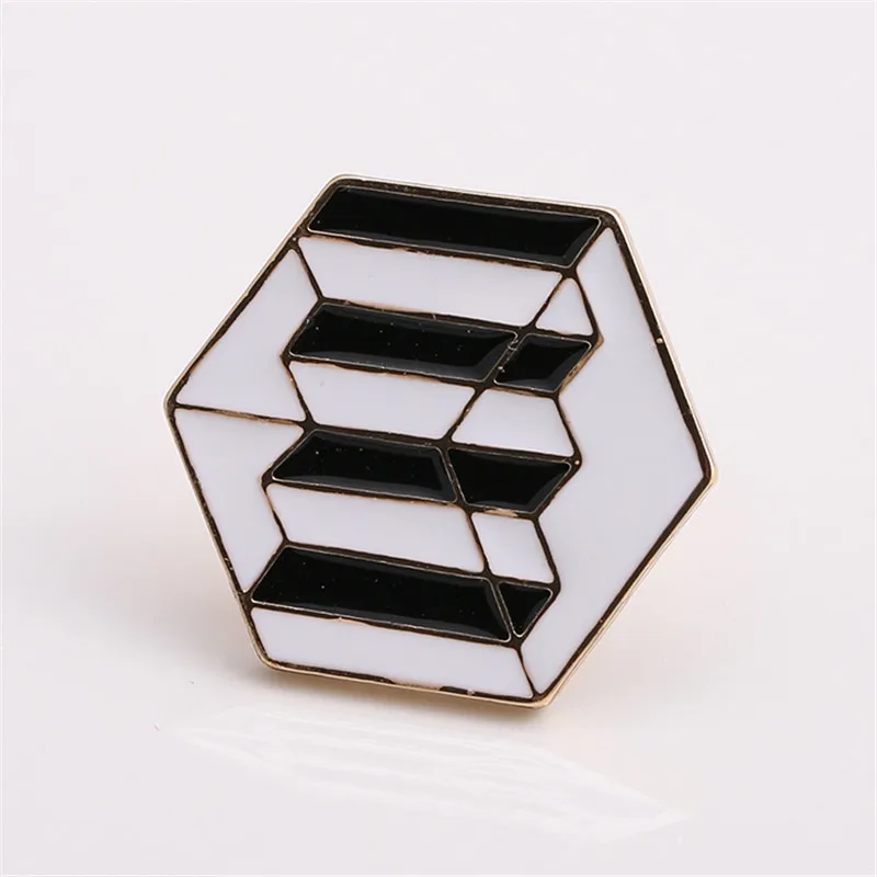 

New Japanese and Korean style black and white Enamel 3D stairs exquisite cute fashion coat brooch