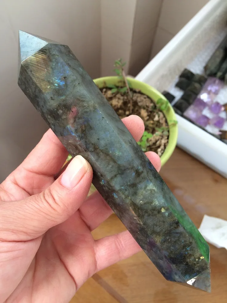 

323g natural labradorite crystal QUARTZ CRYSTAL WAND POINT HEALING