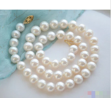 

A P4804 AKOYA 17inch 10mm ROUND WHITE PEARL NECKLACE 14KGP GOLD AAA++