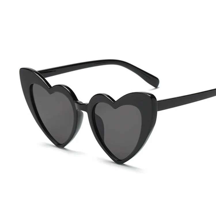 New Fashion Love Heart Sunglasses Women Cute Sexy Retro Cat Eye Vintage Mirror Sun Glasses Female Black Oculos De Sol fashion sunglasses Sunglasses