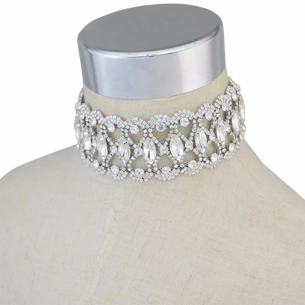 

Idealway Fashion Gothic Punk Style Chain Inlay Crystal Statement Elegant Choker Short Necklace Women & Girls Party Jewelry