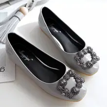 Женские тонкие туфли из лакированной кожи; женские туфли на плоской подошве со стразами; вечерние Лоферы без застежки; водонепроницаемые мокасины; большие размеры 43