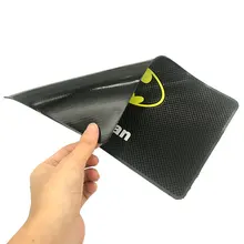 Автомобильные аксессуары скольжению колодки автомобиля логотип анти-антискользящий коврик pad Нескользящие Коврик Для Бэтмен racing спортивный автомобиль стикер Тюнинг автомобилей