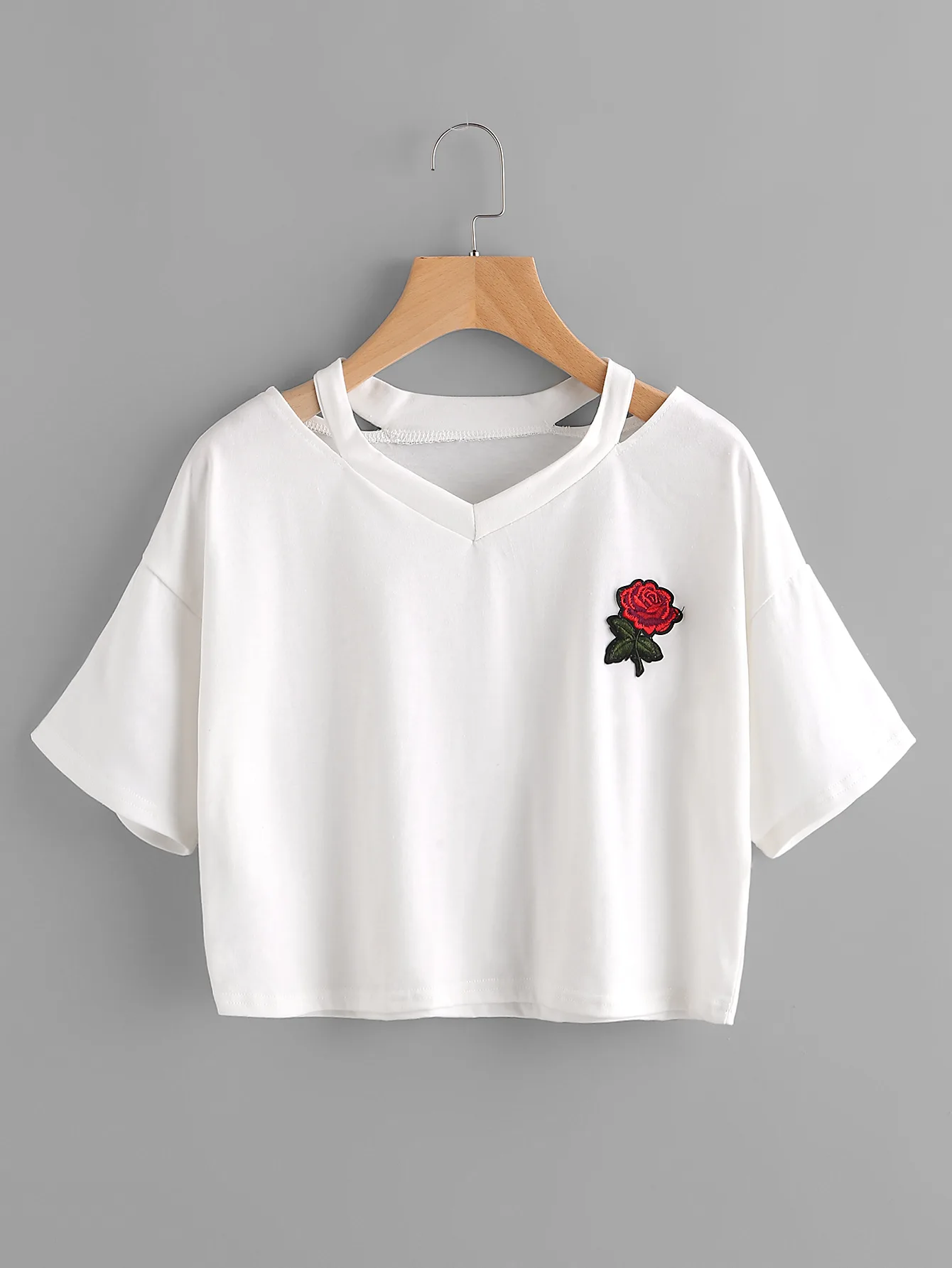 

2018 New Summer Rosa Embroidery Short Sleeve T-shirt Women Small Fresh Casual Tees Tops Female Loose T Shirt