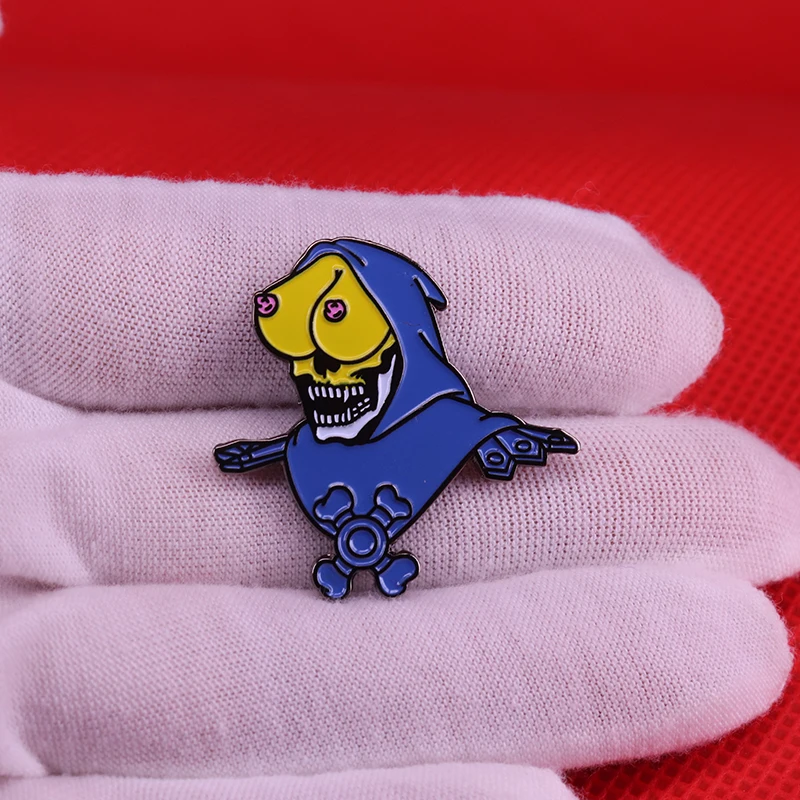 Брошь в виде соска значок Мастера Вселенной He man забавный pop kitsch аксессуар для