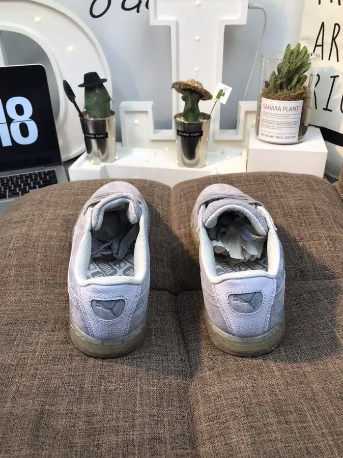 989f8381