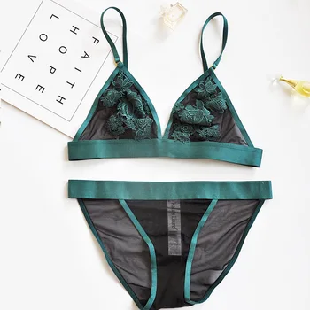 

New ultra - thin sexy deep V bra wire free embroidery Floral bra sets yw098