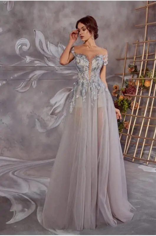 

2019 Latest Modest Mother Of The Bride Dress Off the Shoulder Embroidery Applique Sheer Tulle Long Moms Formal Prom Dresses Gown