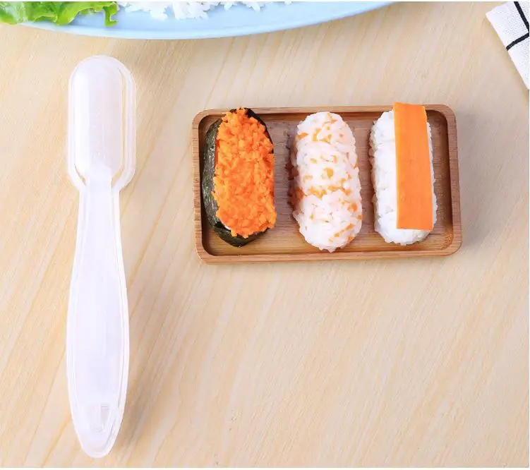 

1PC Sushi Mold Sushi Making Tools Rice Ball Maker DIY Sushi Maker Onigiri Rice Mold Food Press Kitchen Bento Accessories QA 111