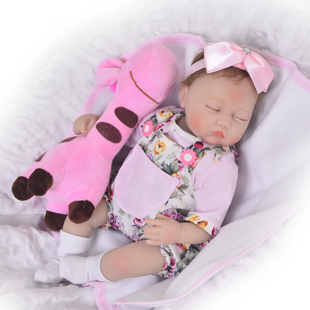 

Lifelike 17 Inch Toy Reborn Baby Doll 43 cm Soft Silicone bebe dolls Dolls Hug Giraffe Menina Brinquedo Children Birthday Gift
