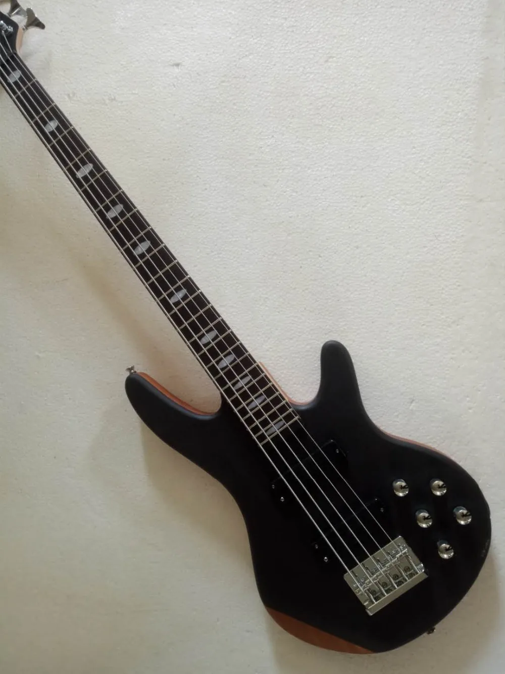 

Free delivery electric guitar, new 5-string bass guitar, all colors available, customizable