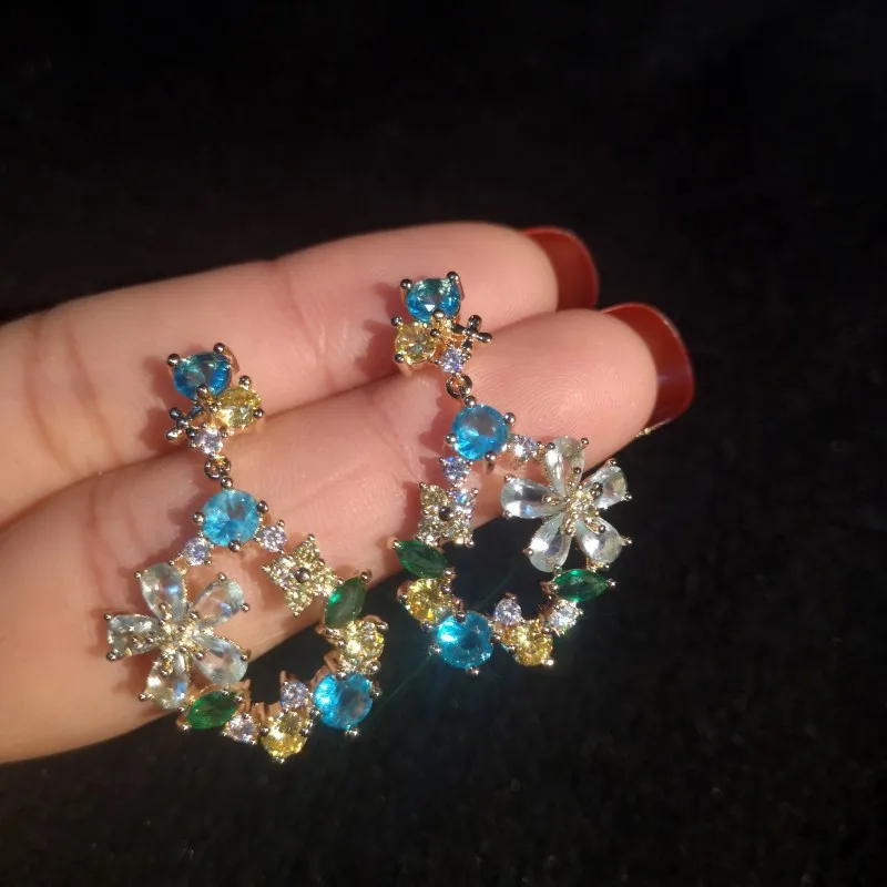 

Cute Fashion Female Crystal Flower Earrings Yellow Gold Color Earrings Boho Wedding Jewelry Long Drop Earrings For Women