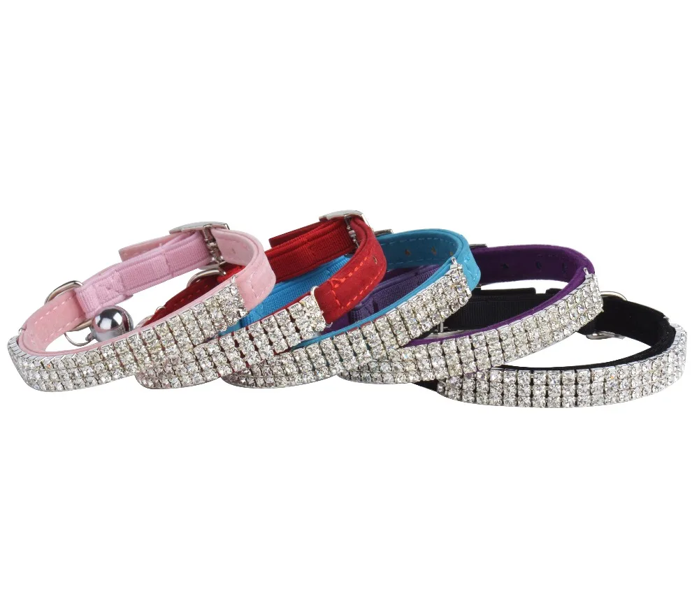 

Wholesale Luxury Diamante Rhinestone Bling Pets Cat Collars Soft Suede Leather with Bell Dog Neck Strap Crystal 3 Rows for puppy