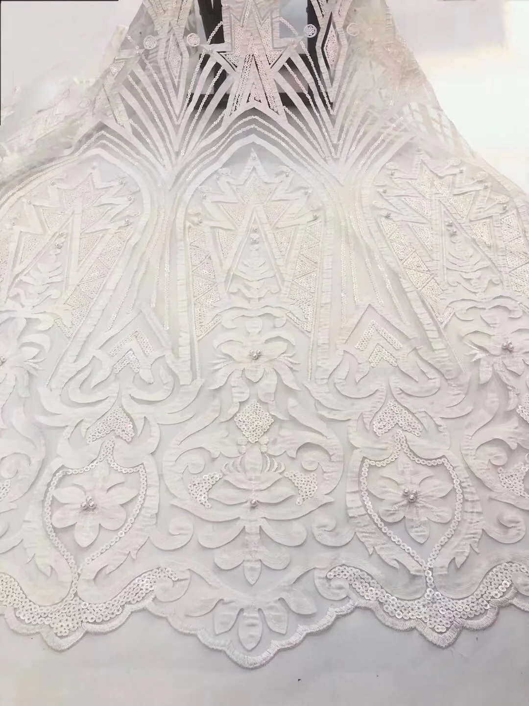 

Beautifical nigerian lace fabrics 2019 New Laser Cutting Jacquard lace fabric with sequins french lace beads for dress ML1N805