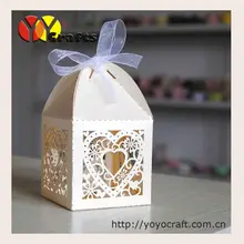 Логотип дизайн поставка партии настраиваемый сердце лазерная резка бумаги свадебные коробка конфет