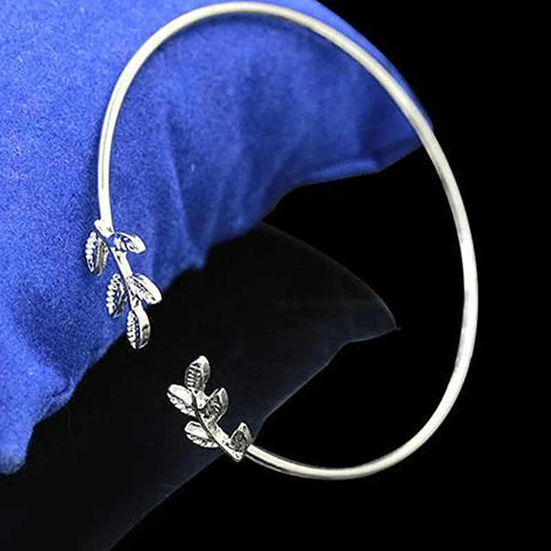 Bangle Bracelet Leaf Cuff Bracelets for Women Punk Personality Open Pulseiras Feminin Tiny Hand Jewelry